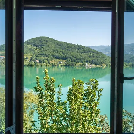 'miris Ljeta' Cozy Lakefront * Jablanica