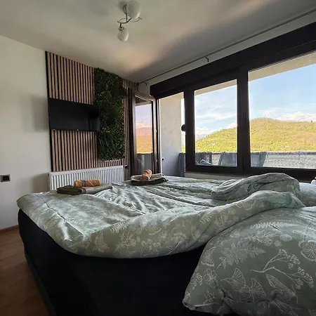 'miris Ljeta' Cozy Lakefront *