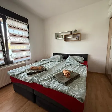 'miris Ljeta' Cozy Lakefront Hébergement de vacances *